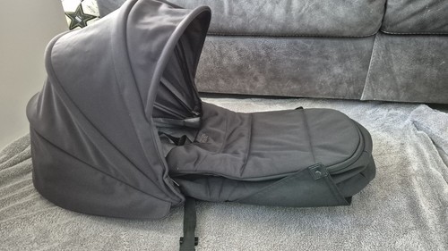Mamas and papas airo carry - mamas,
