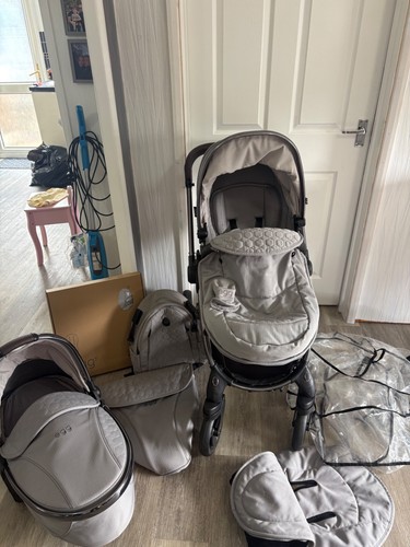 Egg pram travel system - pram,